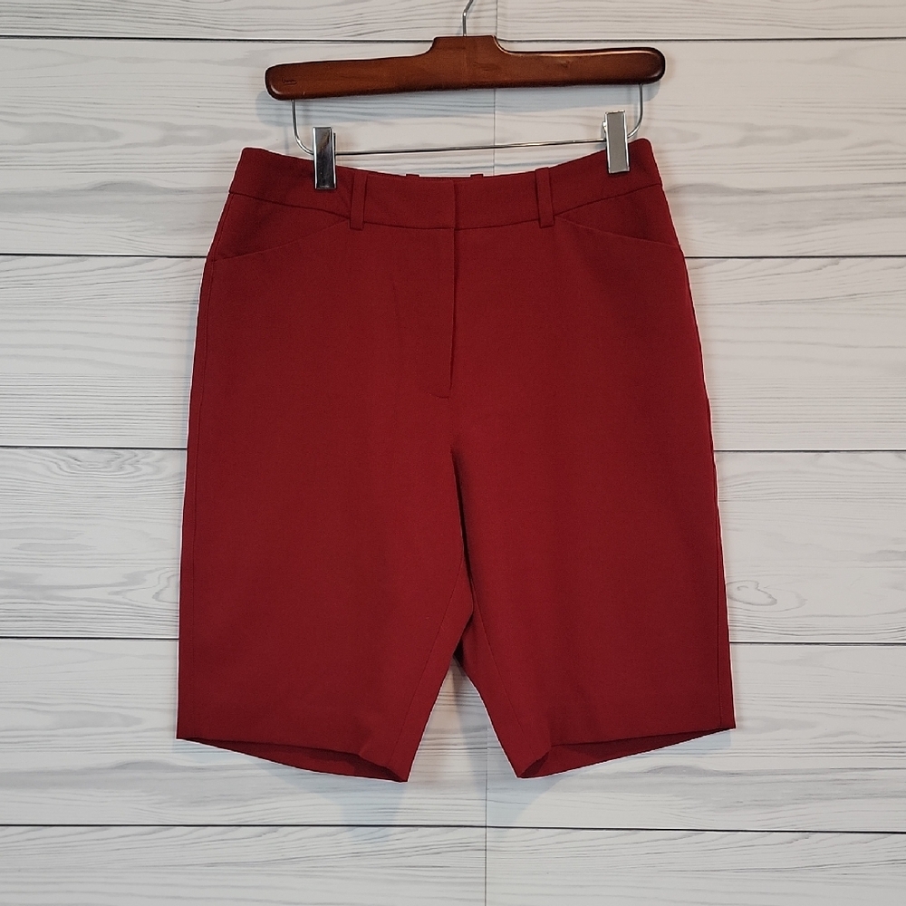 Tehama Bermuda Golf Shorts by Nancy Haley - Red Womens Size 4
